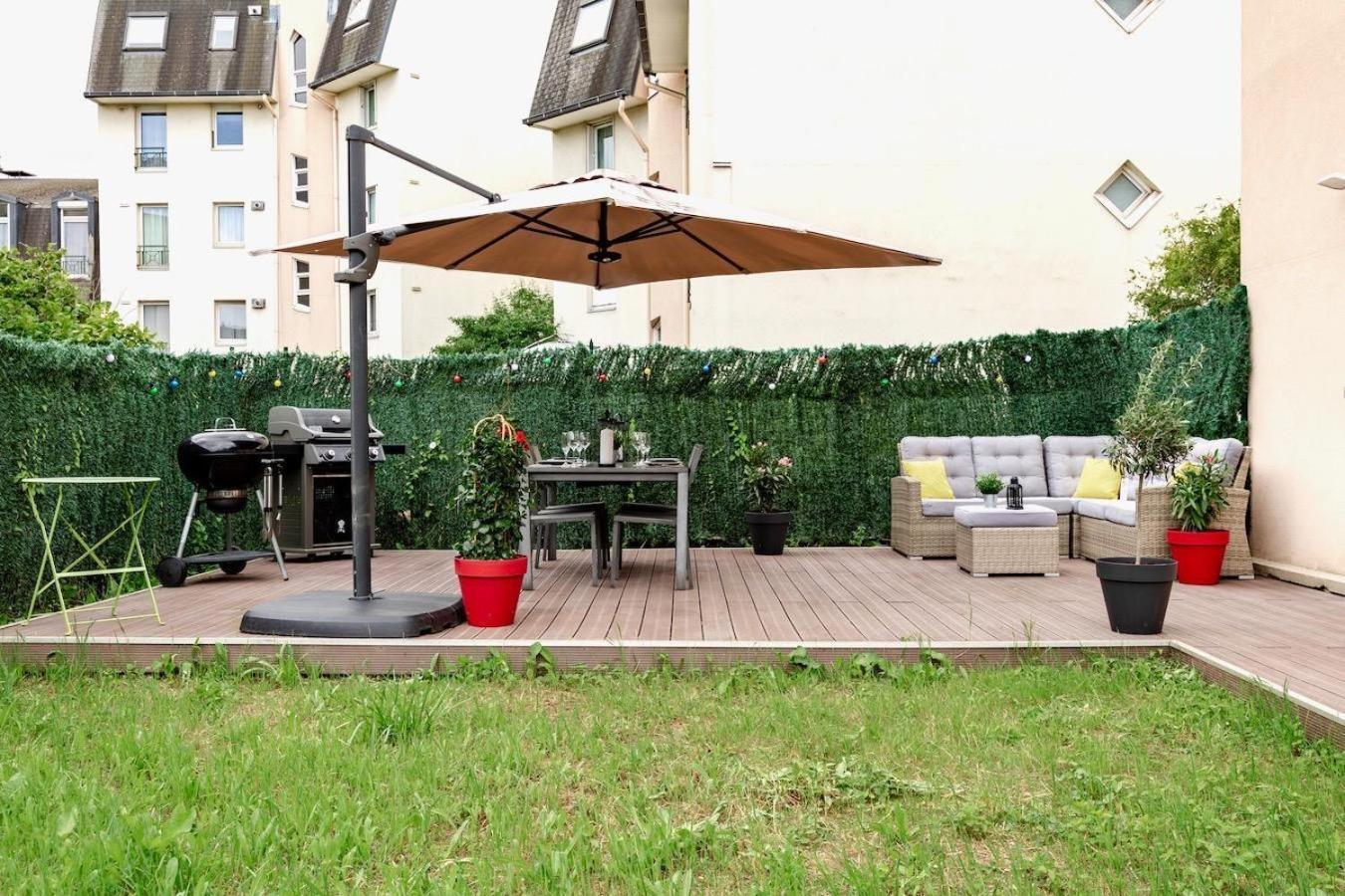 Charmant Refuge Avec Jardin, A 6 Minutes A Pied Du Metro Creteil L Echat-Lovely Retreat With Garden, Located A 6-Minute Walk From Creteil L Echat Metro Station Εξωτερικό φωτογραφία