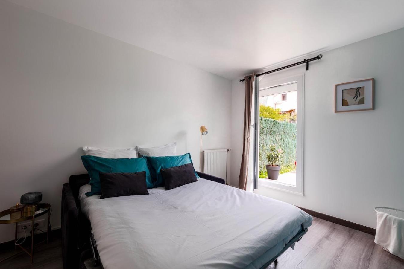 Charmant Refuge Avec Jardin, A 6 Minutes A Pied Du Metro Creteil L Echat-Lovely Retreat With Garden, Located A 6-Minute Walk From Creteil L Echat Metro Station Εξωτερικό φωτογραφία